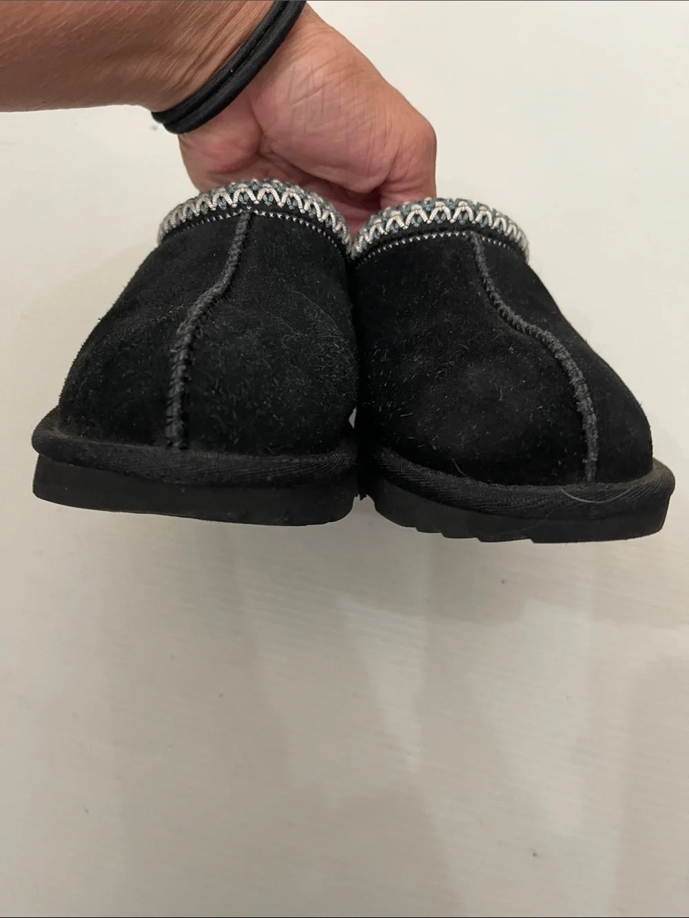 UGG WINTER TASMAN SLIPPERS KIDS SIZE 1 (3-8 Yrs)